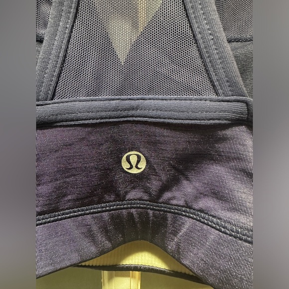 Lululemon Lululemon Deep V Bra - Picture 4 of 5